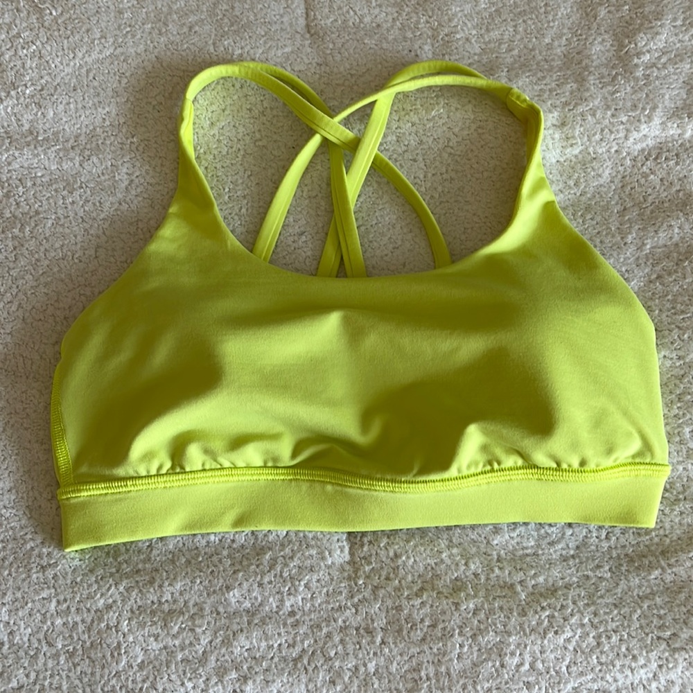 Lululemon sports bra